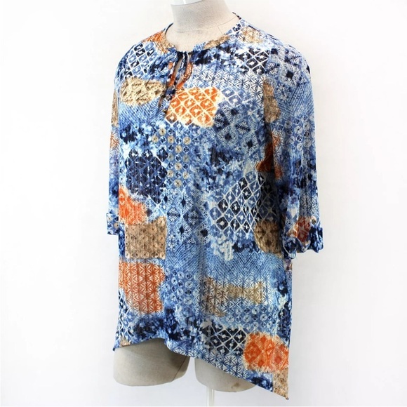 NWT Catherines Multi Tile Sunrise Asymmetrical Tunic Blouse - Picture 2 of 10